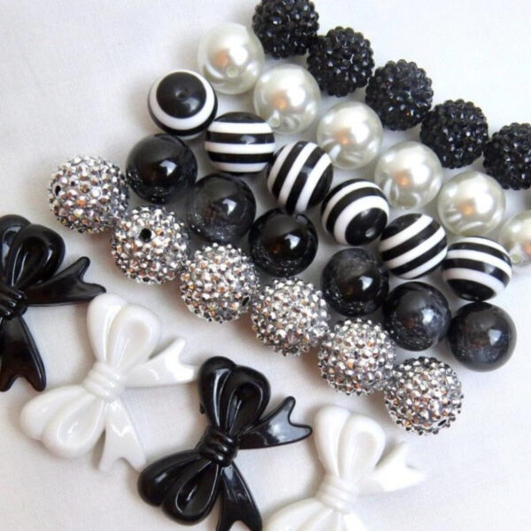 Wholesale 50pcs Black and White Printing Mixed Color 20MM Acrylic Large Beads DIY Bow Mixed Beaded Loose Beads Combination