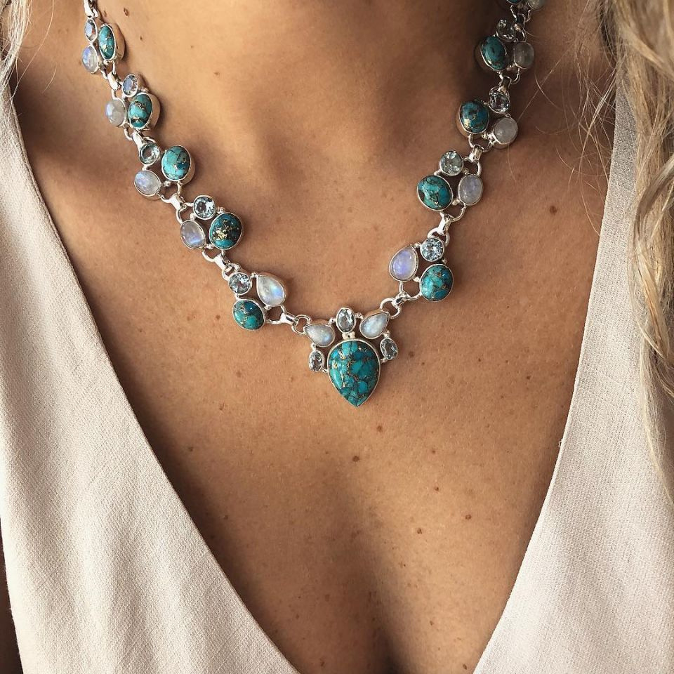 Wholesale Set with turquoise Bohemian style white green flower necklace