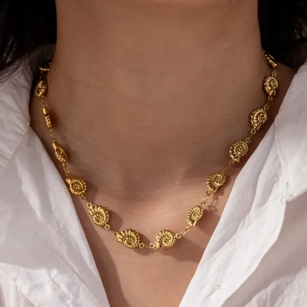 Conch Jewelry Set For Women Featuring Electroplated 304 Stainless Steel With 18K Real Gold PVD Coated Handmade Chain