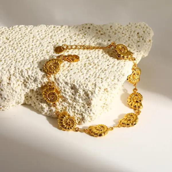 Conch Jewelry Set For Women Featuring Electroplated 304 Stainless Steel With 18K Real Gold PVD Coated Handmade Chain