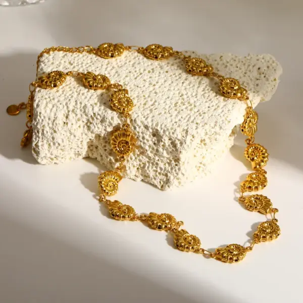 Conch Jewelry Set For Women Featuring Electroplated 304 Stainless Steel With 18K Real Gold PVD Coated Handmade Chain