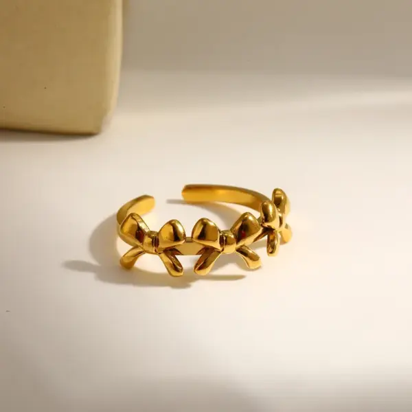 Geometric-Electroplated-Rings-For-Women-In-304-Stainless-Steel-With-18K-Real-Gold-PVD-Coating-And-Mother-of-Pearl-Inlay-main-image-8 Geometric Electroplated Rings For Women In 304 Stainless Steel With 18K Real Gold PVD Coating And Mother-of-Pearl Inlay