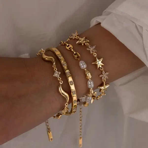 Geometric Electroplated Women's Bracelets In 304 Stainless Steel With 18K Gold PVD Coating And Zircon Inlay