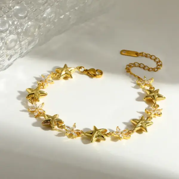 Geometric Electroplated Women's Bracelets In 304 Stainless Steel With 18K Gold PVD Coating And Zircon Inlay