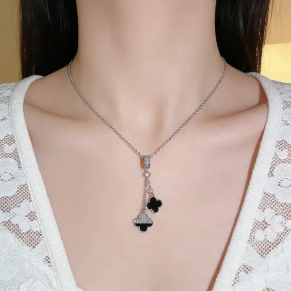 Lucky Heart Necklace For Women With Claw Setting, 304 Stainless Steel, Golden Plated Water Plating, Acrylic Inlay, Cable Chain