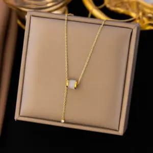 24 [Ah450] Small Waist Necklace / Gold