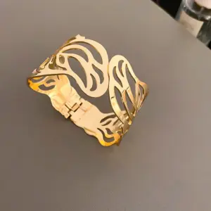 19# Bracelet-Gold