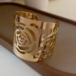 33# Bracelet-Gold