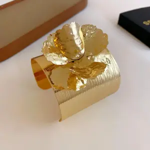 55# Bracelet-Gold