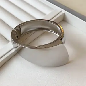 60# Bracelet-Silver