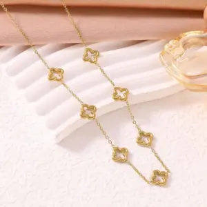 406 Gold Seven-Flower Hollow Four-Leaf Clover Necklace