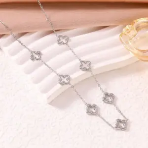 406 Steel-colored Seven-flower Hollowed-out Four-leaf Clover Necklace