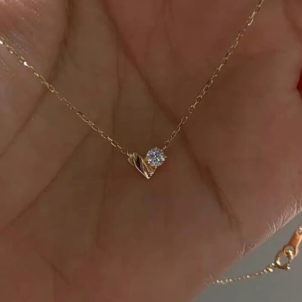 Wholesale Light luxury love flash diamond necklace exquisite versatile clavicle chain