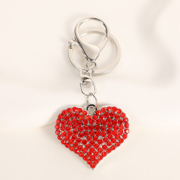 Wholesale Solid color peach heart set with diamonds Metal Keychain