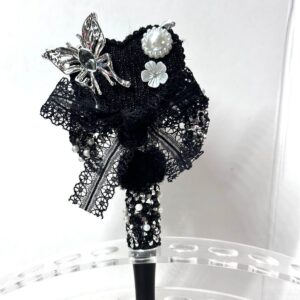 A finished black love pen