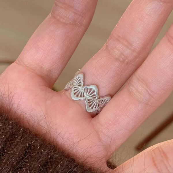 O1CN010crXxm1mGA3cX5L0g_2215649434926-0-cib Wholesale Vintage Silver Lace Ring Index Finger Ring Luxurious and Beautiful