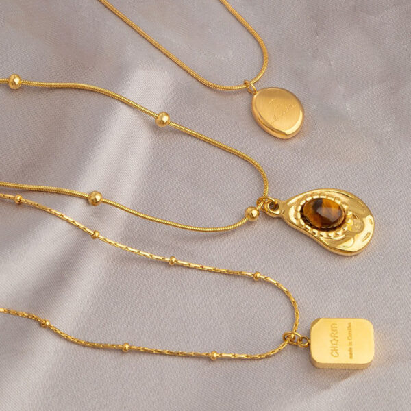 Wholesale Gold Titanium Steel Necklace for Women, Non-Fading