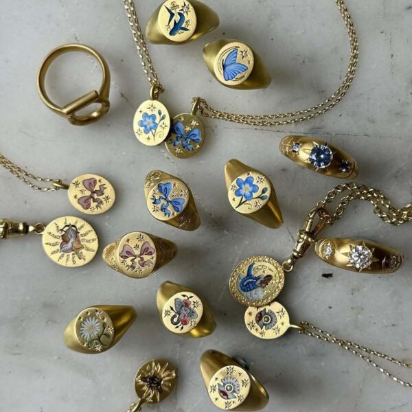 Wholesale Colored flower heart-shaped stainless steel necklace