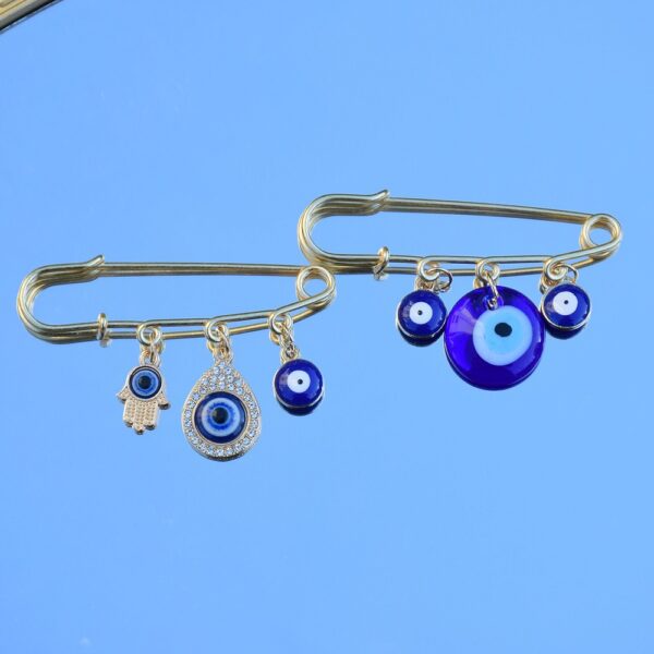 Wholesale Blue Eyes Three-Hole Circle Pin Brooch Y2K Turkish Sweater Brooch