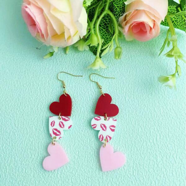 O1CN011J8nwe1Bs2ua3K3Ul_0-0-cib Wholesale Heart-Shaped Pendant Lip Flower Pattern Earrings Acrylic Earrings Valentine's Day Gift