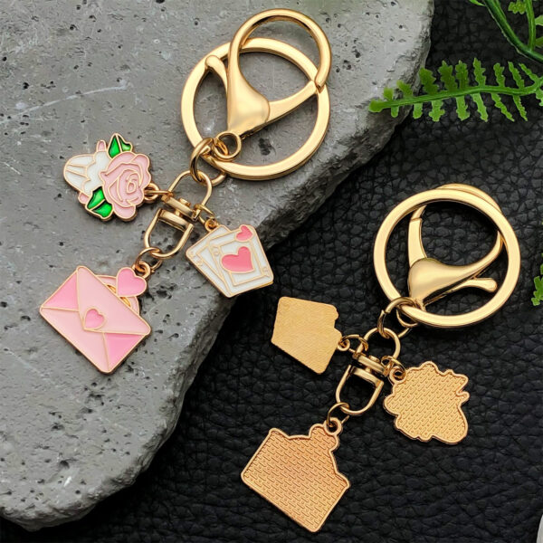 Wholesale Valentine's Day Oil Dripping Pink Love Heart Rose Keychain