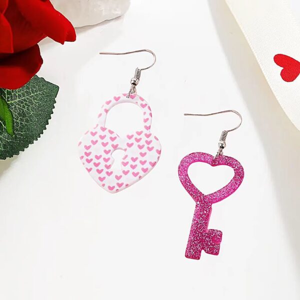Wholesale Valentine's Day Acrylic Earrings Heart-shaped Key Lock Buckle Earrings