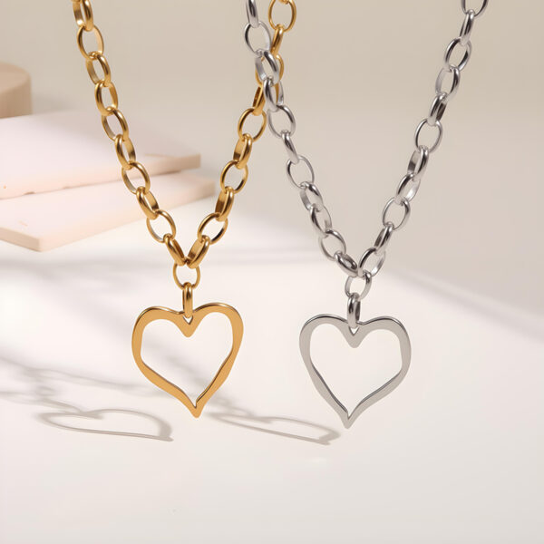 Wholesale Asymmetrical Heart-Shaped Stainless Steel Necklace