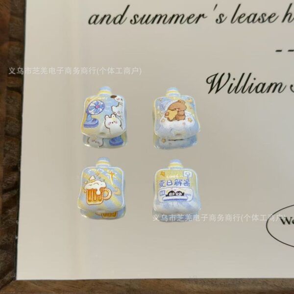 Wholesale 10pcs Fan Beer Bear Relief Suction Acrylic Beads