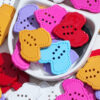 O1CN011z0Lln20wfRxWv3LQ_2218603856914-0-cib Wholesale Special-Shaped Heart Buttons DIY Beads