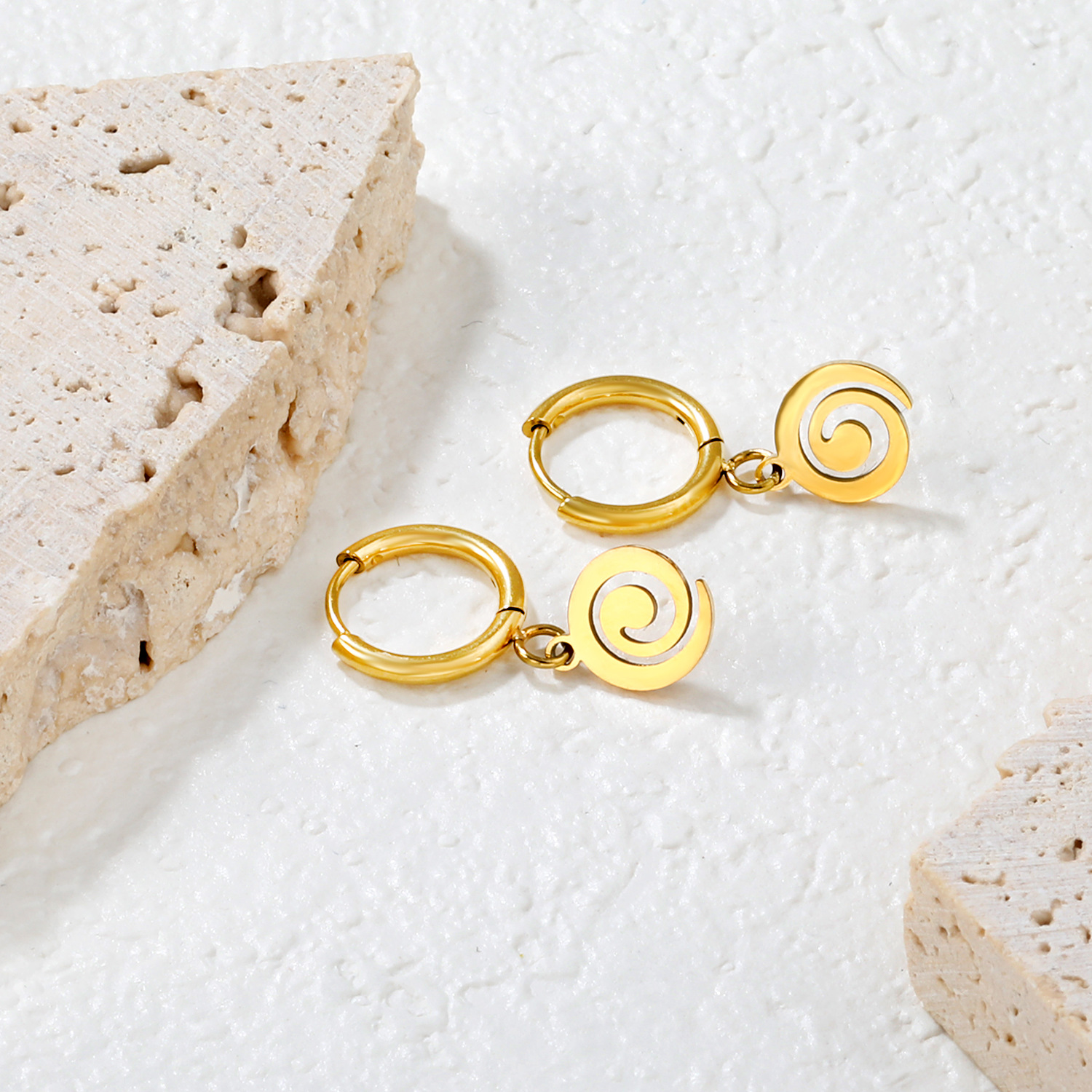Wholesale 18k gold-colored stainless steel spiral hoop earrings