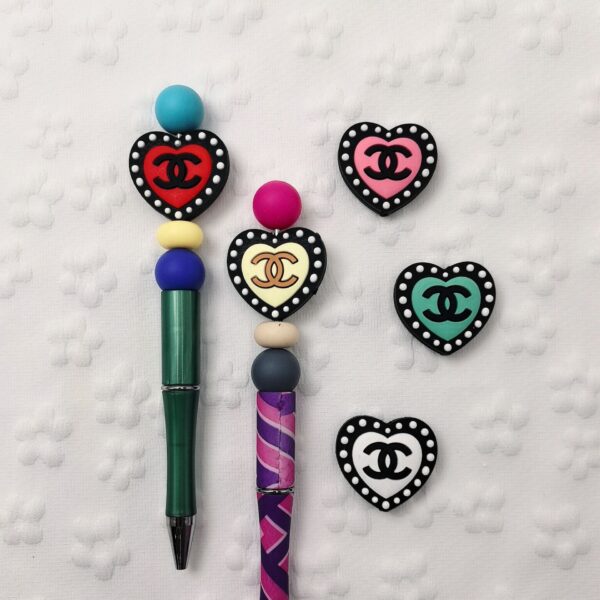 O1CN013KLOeP2FO3kwoyZEV_2216349148869-0-cib Wholesale 2D Multiple Colors Silicone Creative Heart Pattern Cartoon Beads DIY Beads 10pcs/pack OLY Exclusive