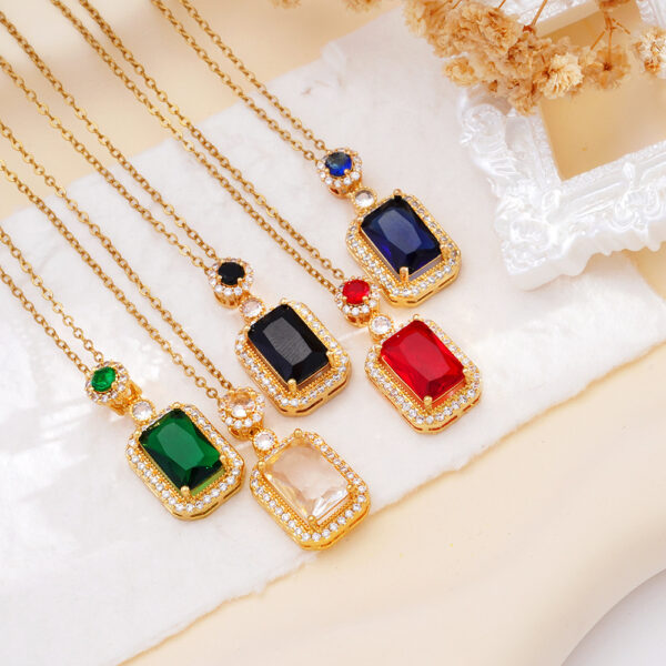 Wholesale Necklace Women's Perfume Bottle Pendant Stainless Steel Clavicle Necklace