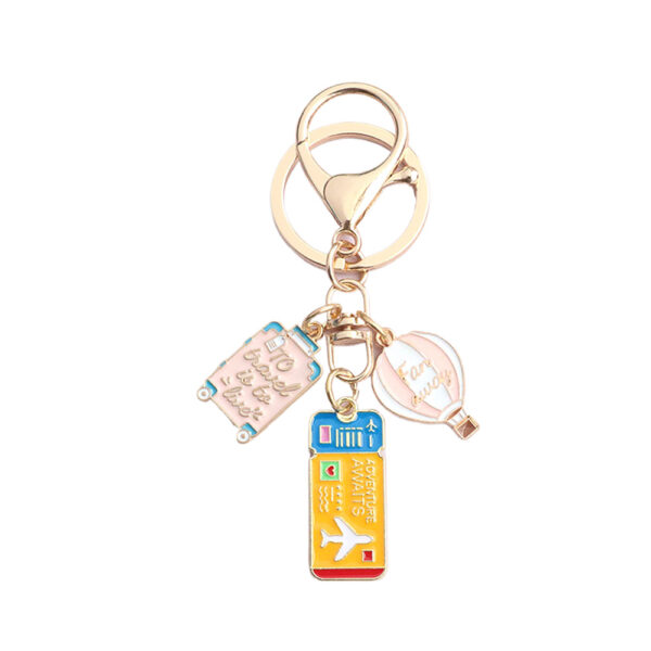 Wholesale Creative Travel Luggage boarding pass Alloy Couple Keychain Bag Pendant Accessories Tourist Souvenir Accompanying Gift
