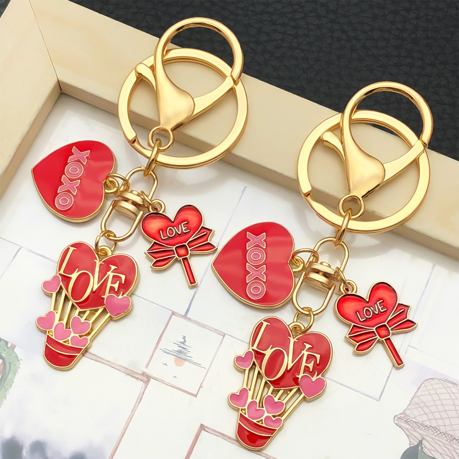 Wholesale Valentine's Day Oil ipping Red Heart Love Hot Keychain