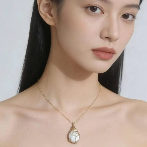 Wholesale Natural Alien Baroque Pearl Leaf Necklace