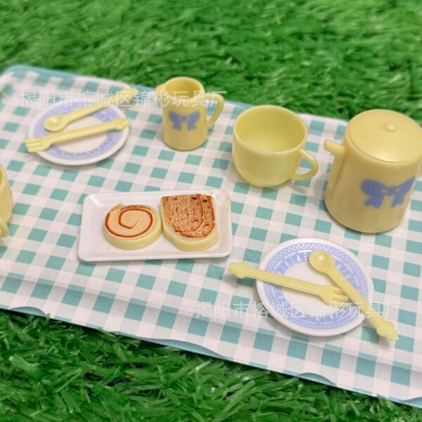 Wholesale Miniature food toys afternoon tea breakfast bread tea cups Doll Accessories