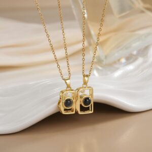Magnetic couple necklace xl0285