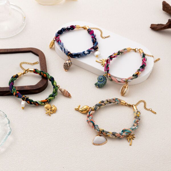 Wholesale Colorful Scallop Necklace Marine Life Pendant Clavicle Necklace Electroplated 18K Gold