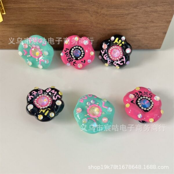 O1CN014EGLAI1g1bbkbhU0m_2215525424082-0-cib Wholesale 10 pieces of pinchable flower mocha beads