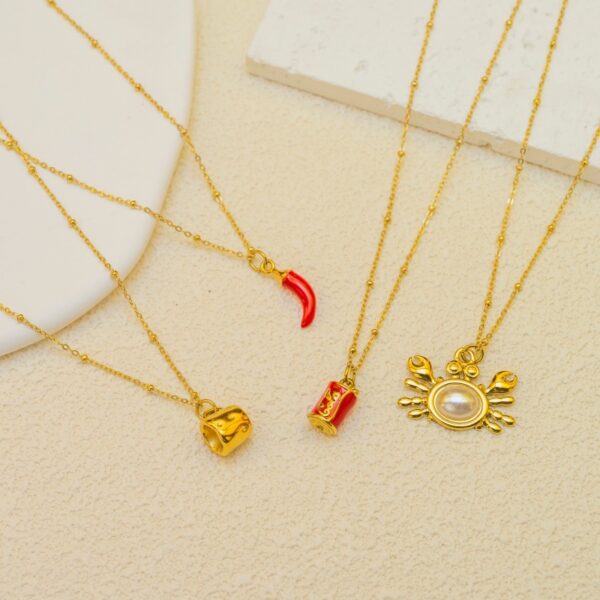 Wholesale Three-Dimensional Chili Crab Stainless Steel Oil Drop Necklace