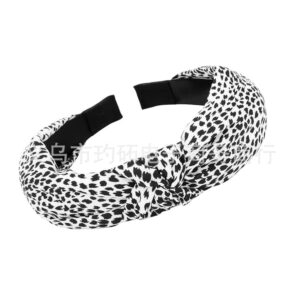 leopard print white