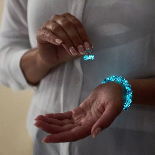 O1CN014Wneub2IVKc8W4pPf_3919529291-0-cib Wholesale Starry Sky Glass Golden Sands Healing Crystal Luminous Bracelet