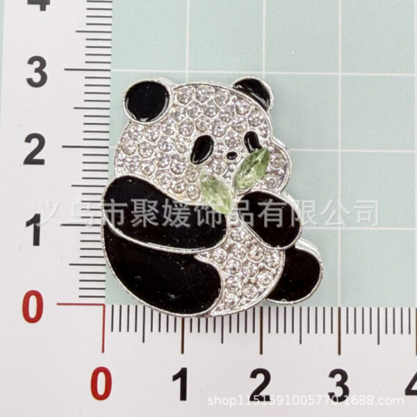 O1CN014o7aMv1QqPvndW6a9_2215566152027-0-cib Wholesale Double sided alloy diamond inlaid panda beads