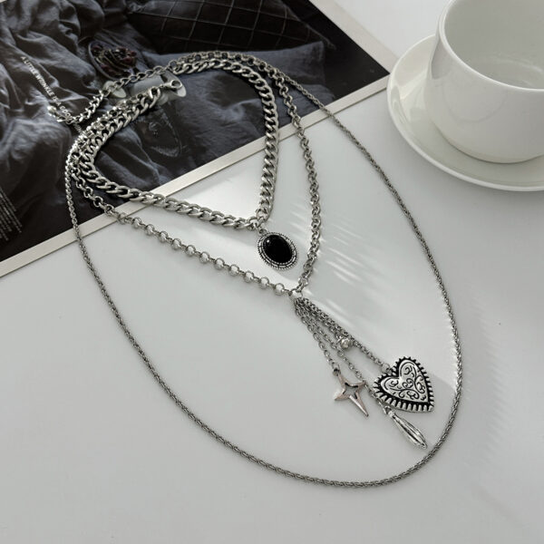 Wholesale Pattern Heart Pendant Gemstone Clavicle Necklace