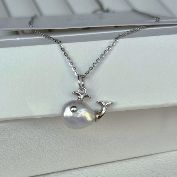 Wholesale Baroque Whale shaped Pearl Ocean Necklace