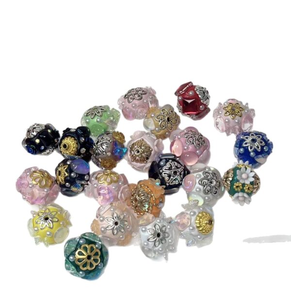Wholesale Multiple styles of Nepalese beads with inlaid rhinestones, heavy-duty and light luxury handmade beading DIY materials, loose beads, and aessories.