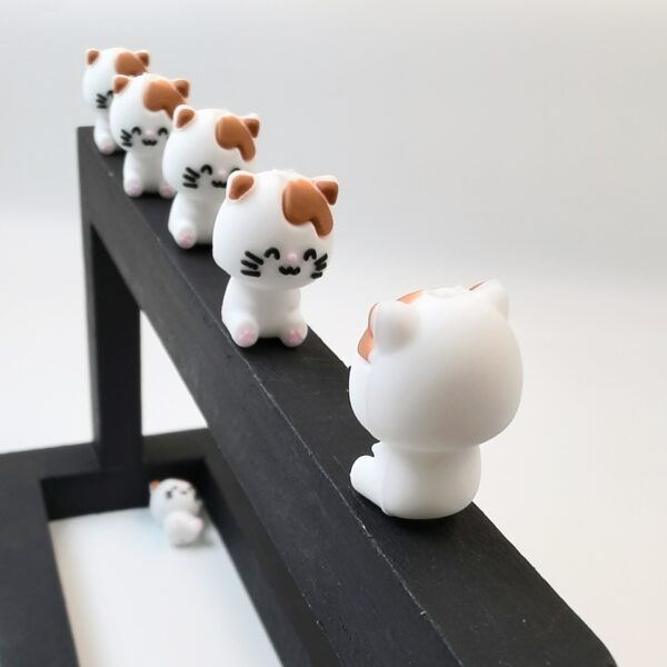 Wholesale 10pcs 3D White Kitten New Three-dimensional Silicone Cartoon DYI Beads
