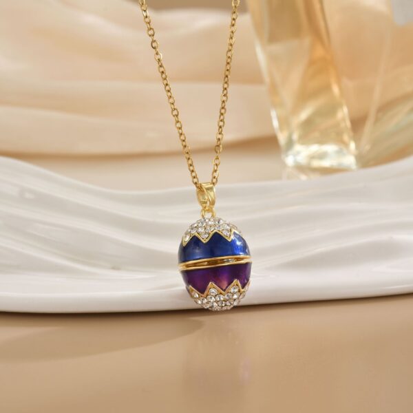 Wholesale Enamel colored Easter eggs with diamond inlay necklace
