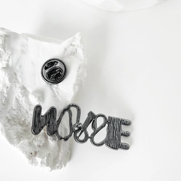 O1CN016ohGmb1g3RGcgWyqV_2217541994086-0-cib Wholesale Medical Series Brooch Syringe Stethoscope Letter Pin