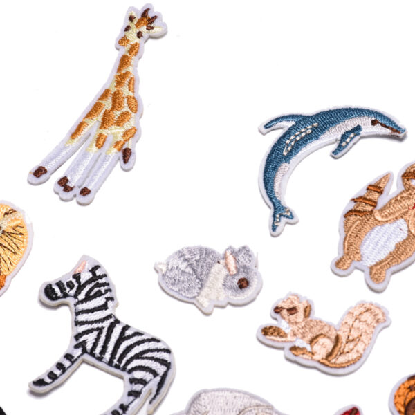 O1CN016qX6DJ1DmD44LARlc_2201280300258-0-cib Wholesale Cute cartoon animal embroidery DIY patches